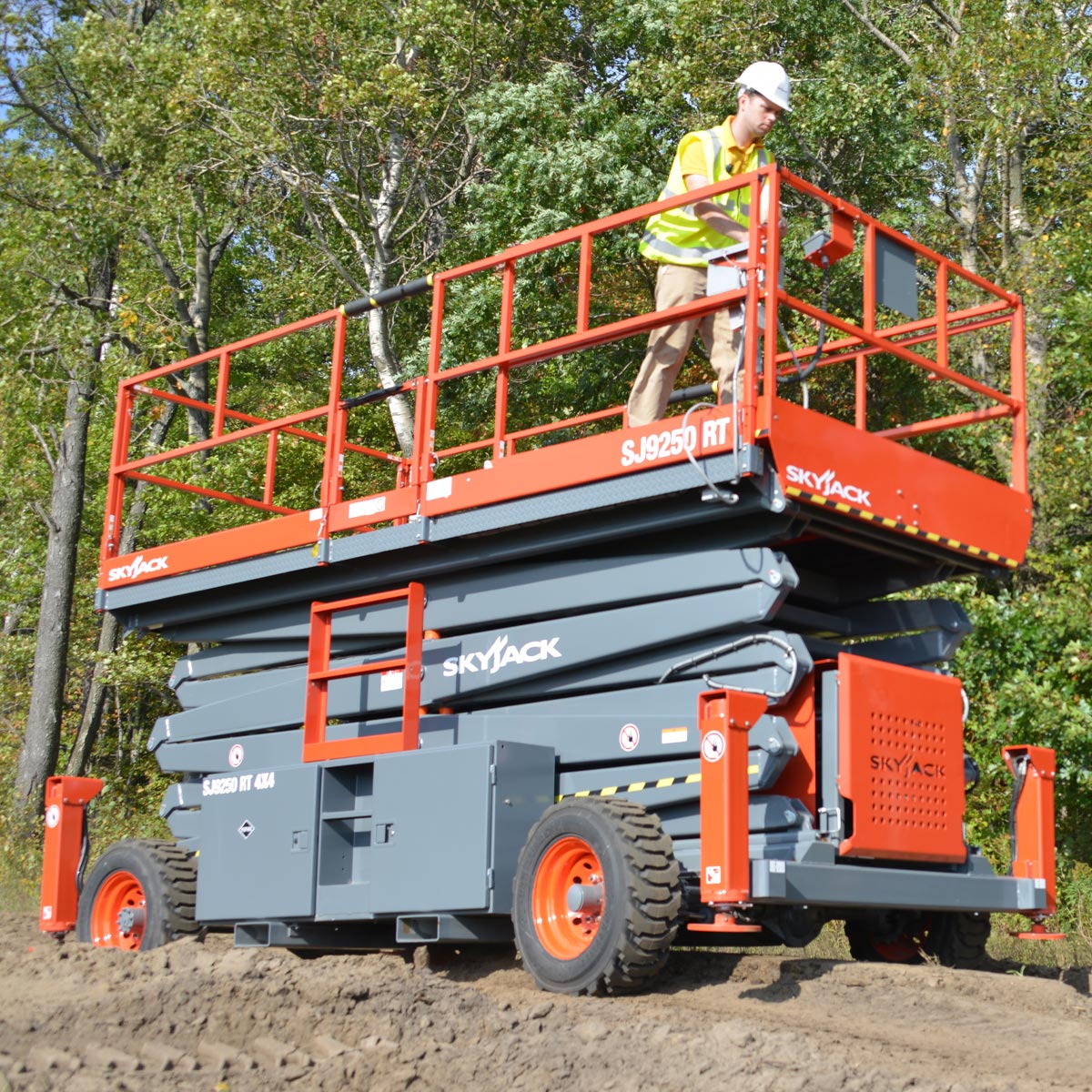 17,20 m Scherenarbeitsbühne, geländegeeignet