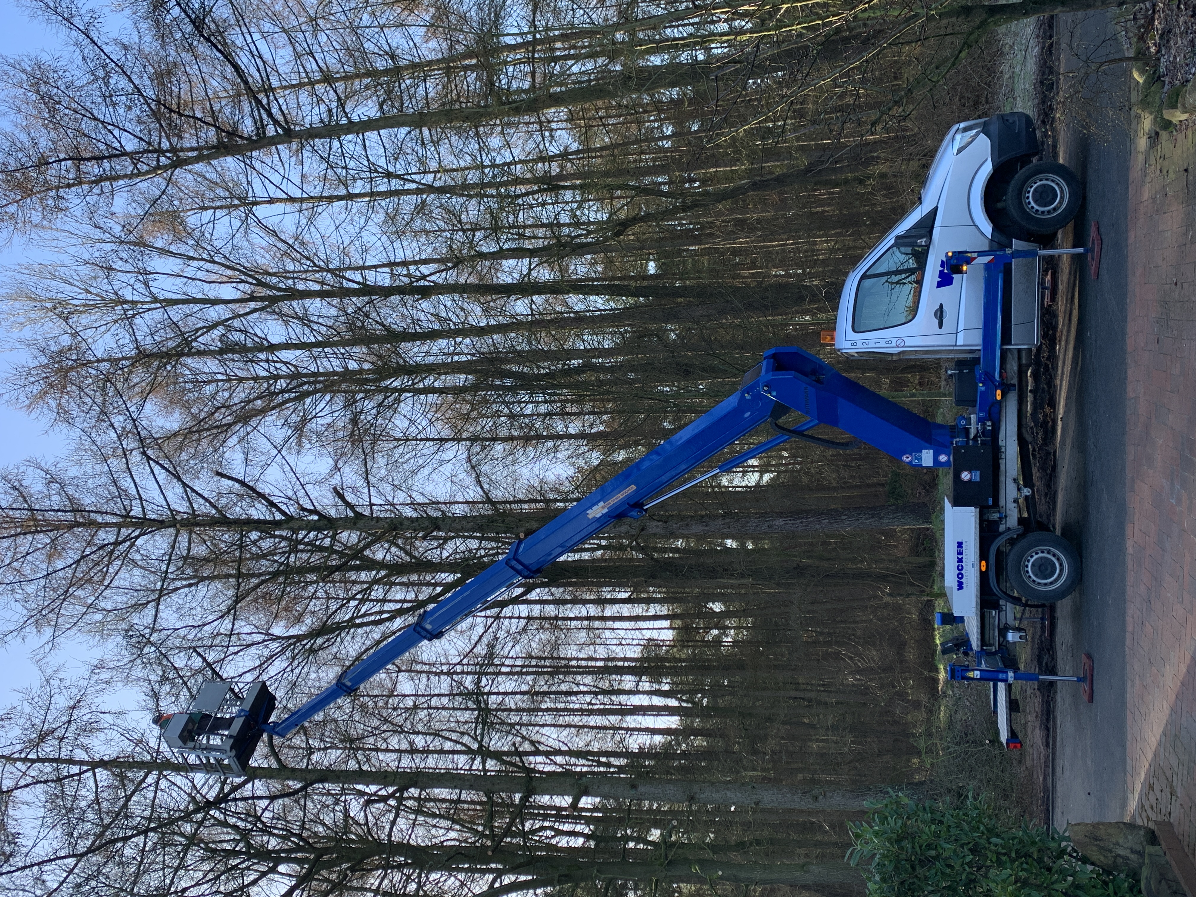 22,1 m LKW-Arbeitsbühne, Teleskop, auf 3,5 t