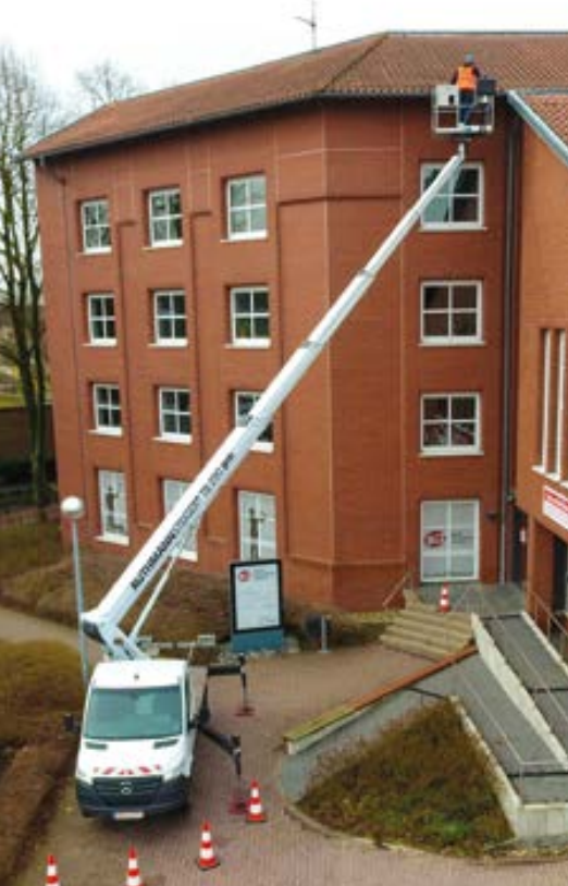 27 m LKW-Arbeitsbühne, Teleskop, auf 3,5 t