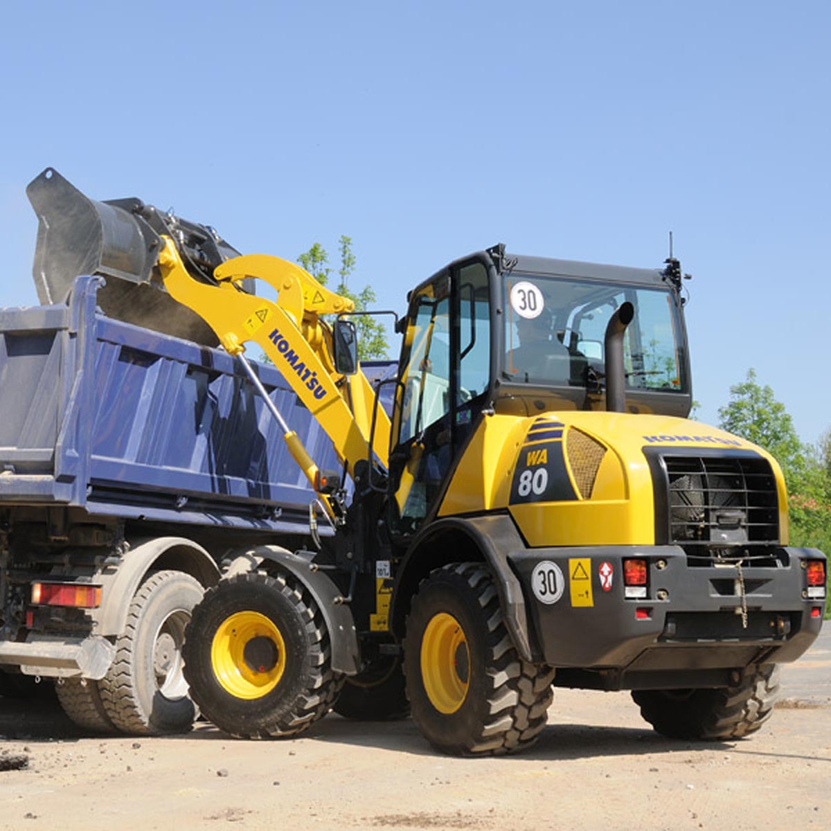 Kompaktradlader WA 80