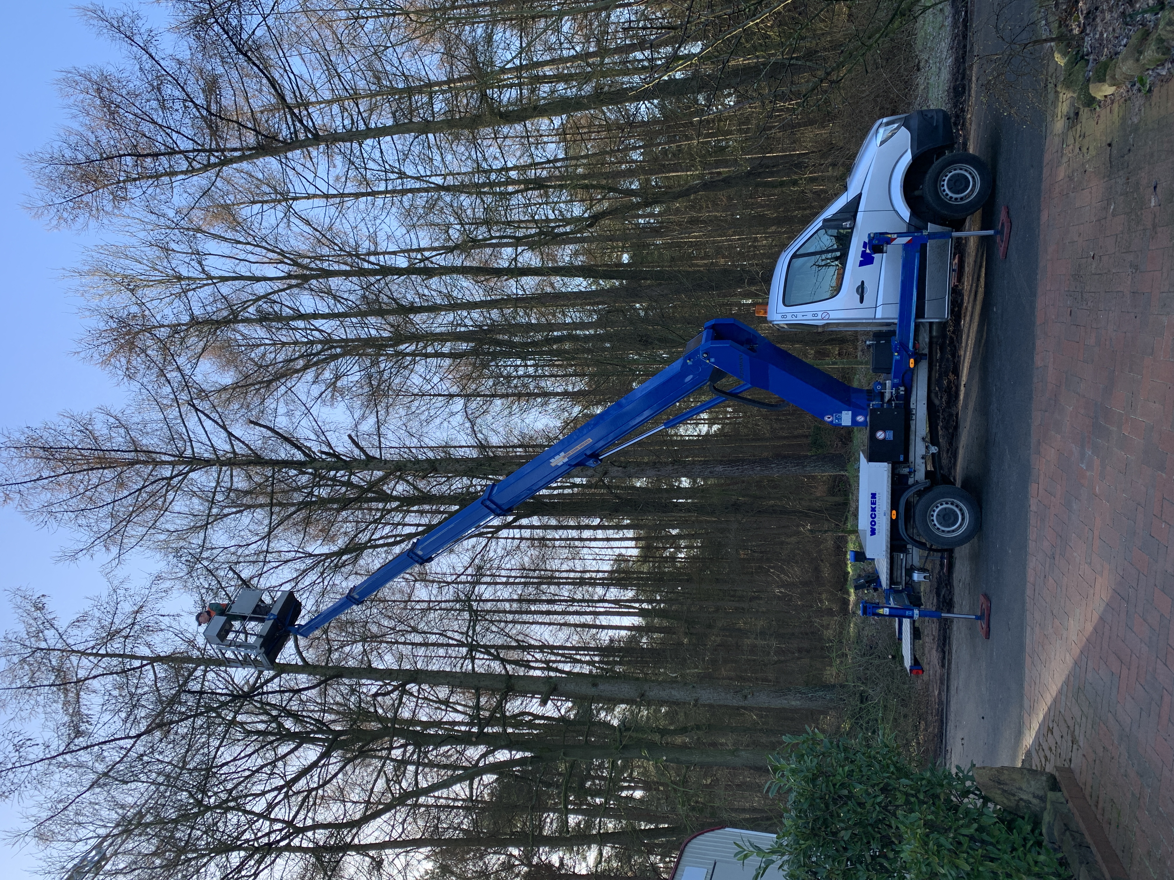 22,1 m LKW-Arbeitsbühne, Teleskop, auf 3,5 t