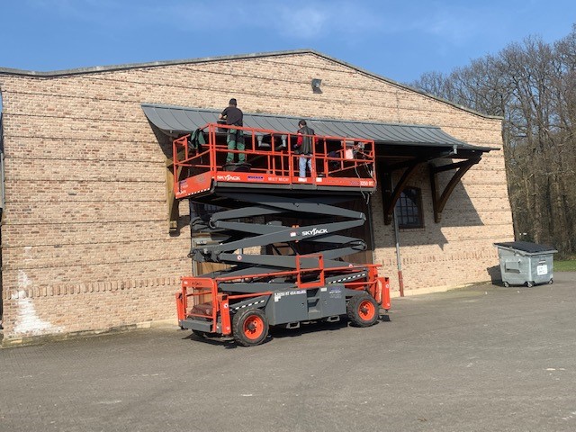 17,20 m Scherenarbeitsbühne, geländegeeignet